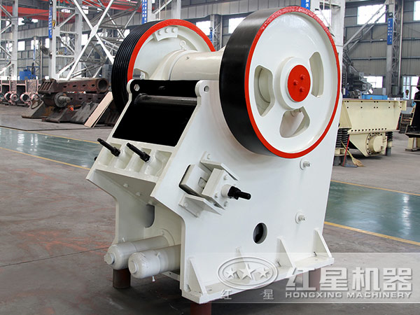 对比传统鄂破机，新一代欧版鄂式破碎机具有哪些优势？